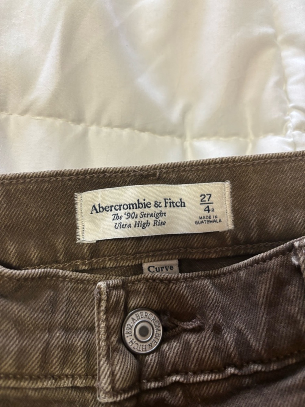 Abercrombie & Fitch Brown '90s Straight Ultra High Rise Jeans